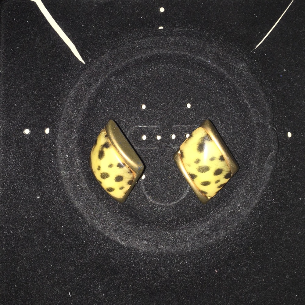 Vintage Cheetah Print Rhombus Clip On Earrings